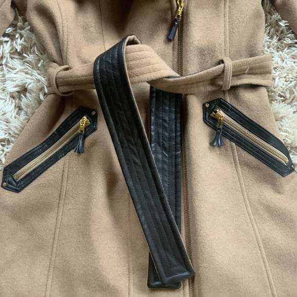 Via Spiga Asymmetrical Faux-Fur-Collar Coat 6 - Picture 6 of 14